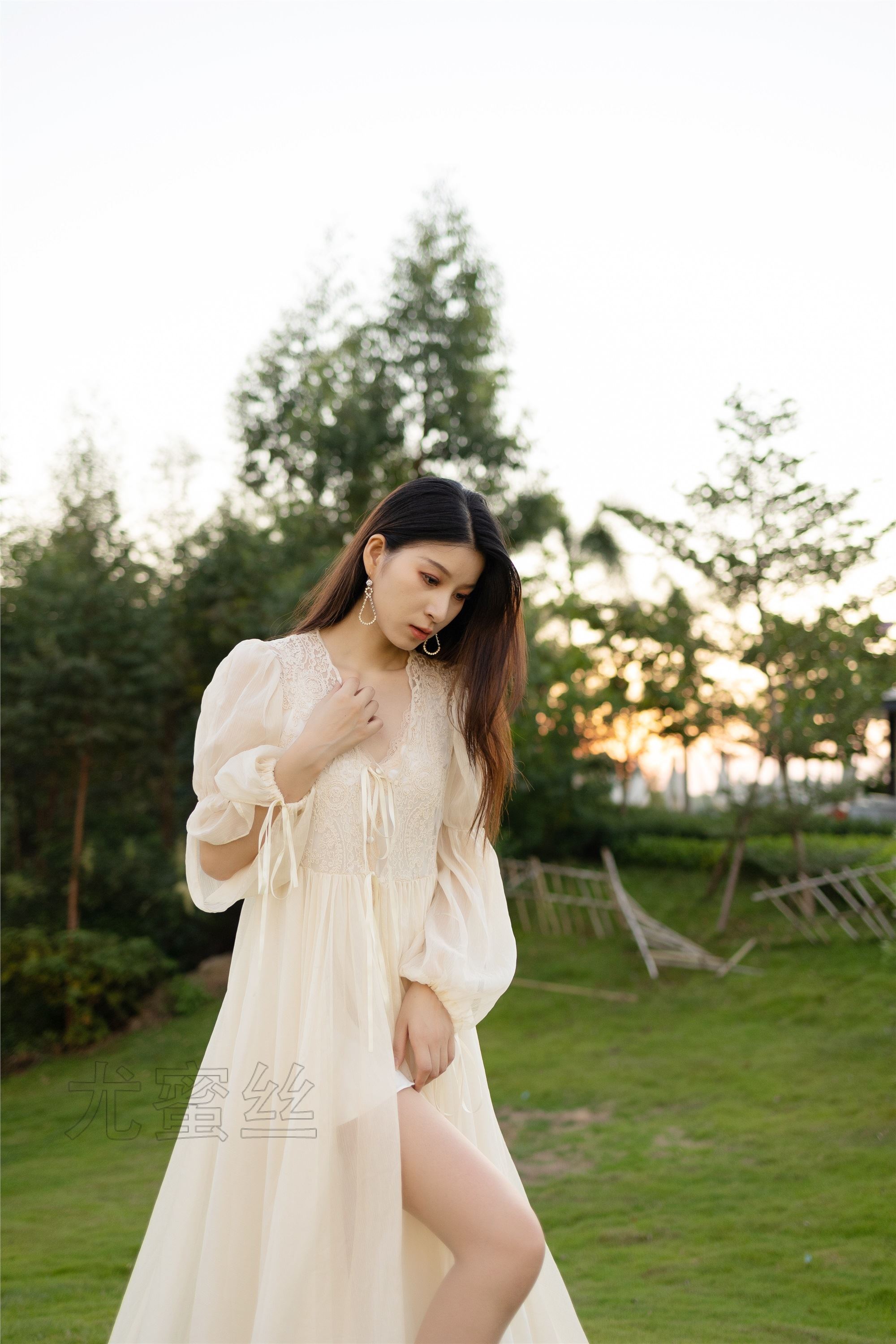 尤蜜丝 穿搭写真 No.119